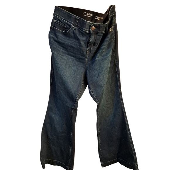 Torrid flare legged jeans - Picture 1 of 5